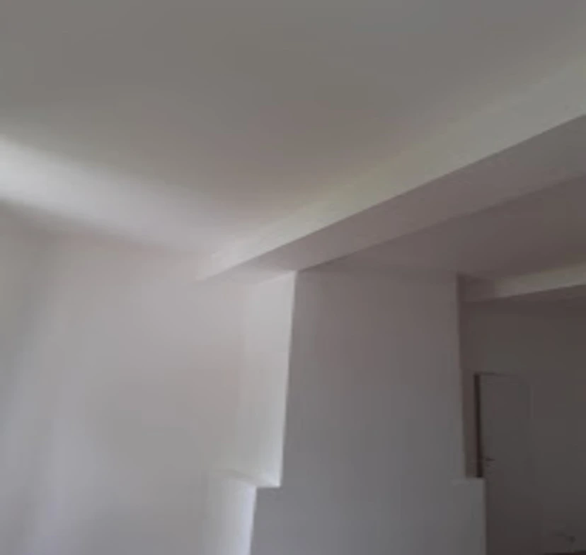 Finition peinture parfaite par artisan peintre Bordeaux - Murs et plafonds