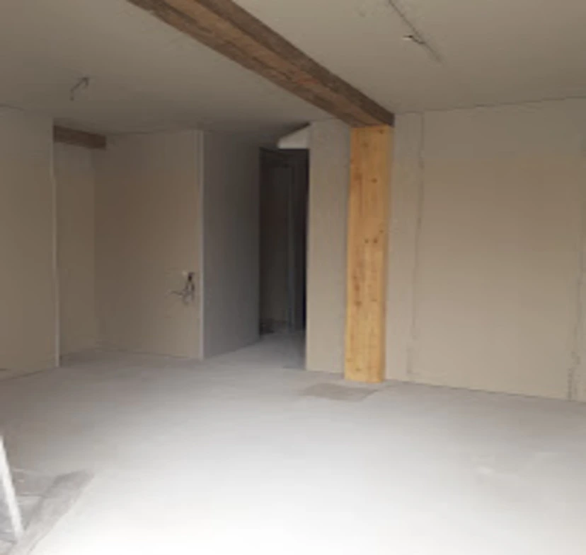 Rénovation complète par artisan Bordeaux - Pose de placo et peinture intérieure